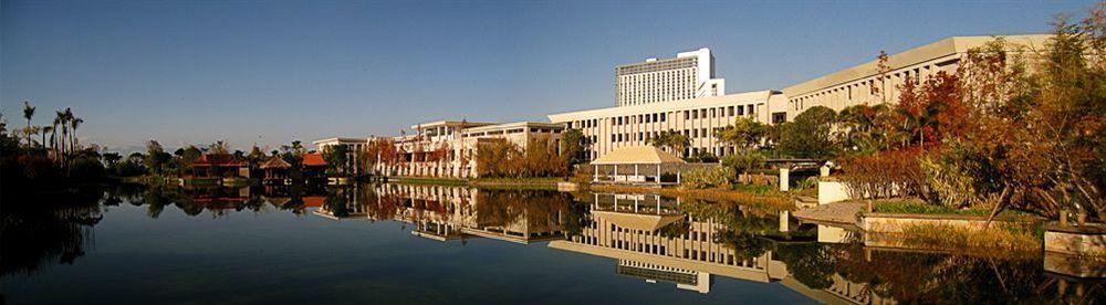 Angsana Fuxian Lake Chengjiang  Екстер'єр фото