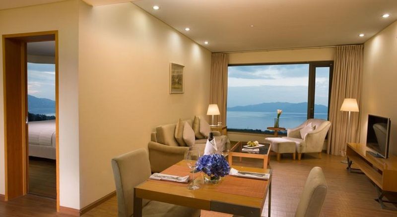 Angsana Fuxian Lake Chengjiang  Екстер'єр фото
