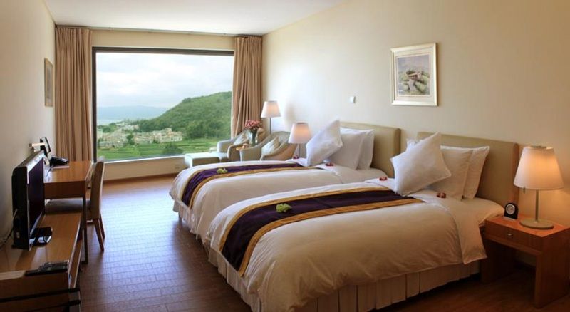 Angsana Fuxian Lake Chengjiang  Екстер'єр фото